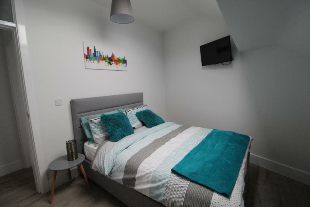 2 Serviced Apartments In Childwall-South Liverpool - Each Apartment Sleeps 6 Exteriér fotografie