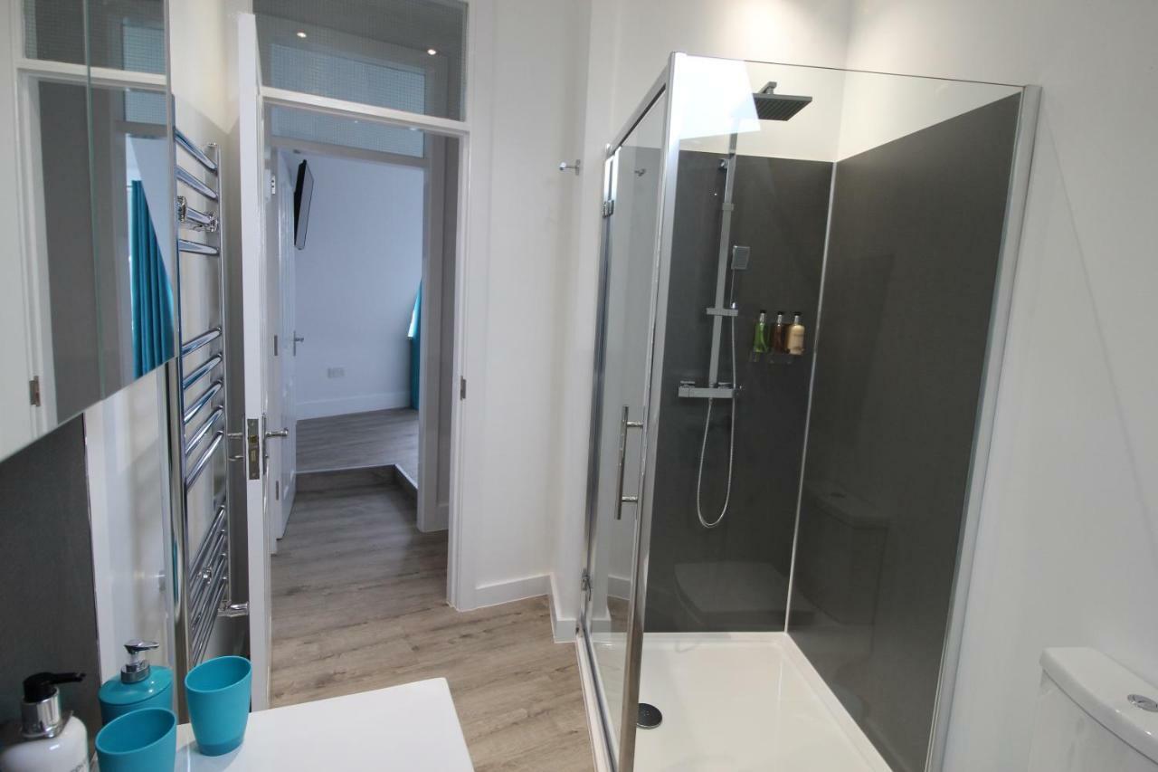 2 Serviced Apartments In Childwall-South Liverpool - Each Apartment Sleeps 6 Exteriér fotografie